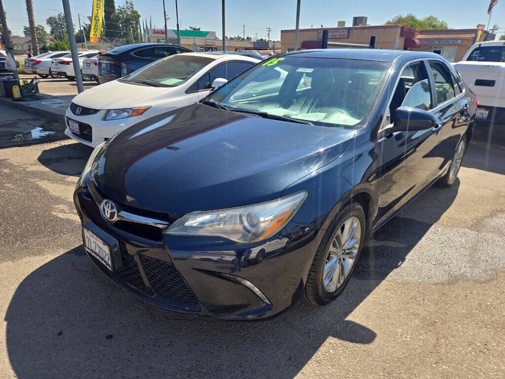 2015 TOYOTA Camry