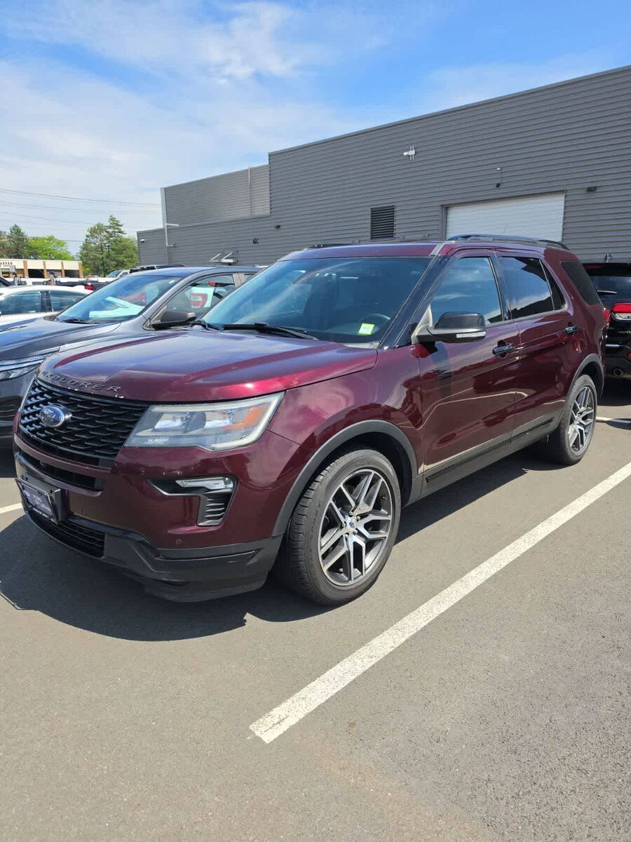 2018 FORD Explorer