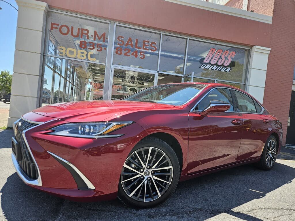 2024 LEXUS ES