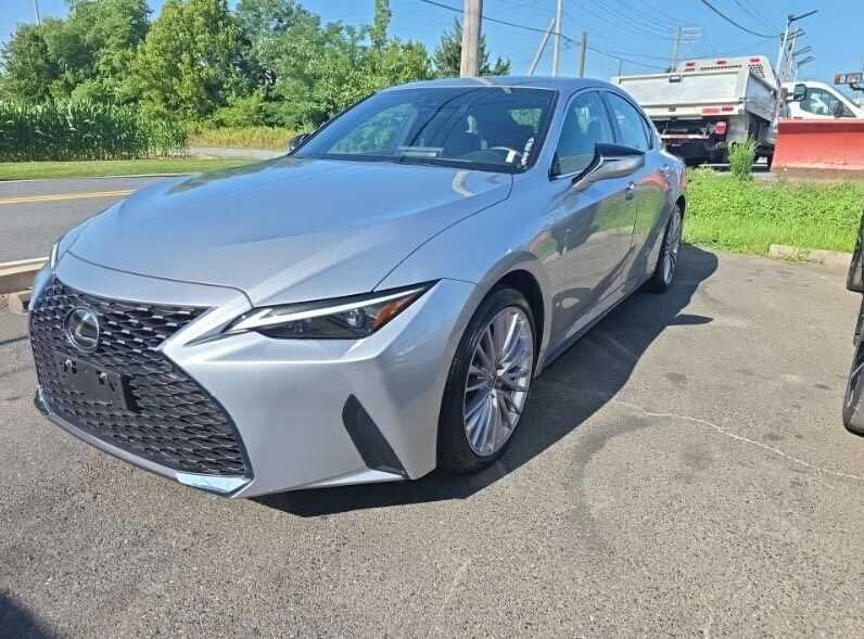 2023 LEXUS IS