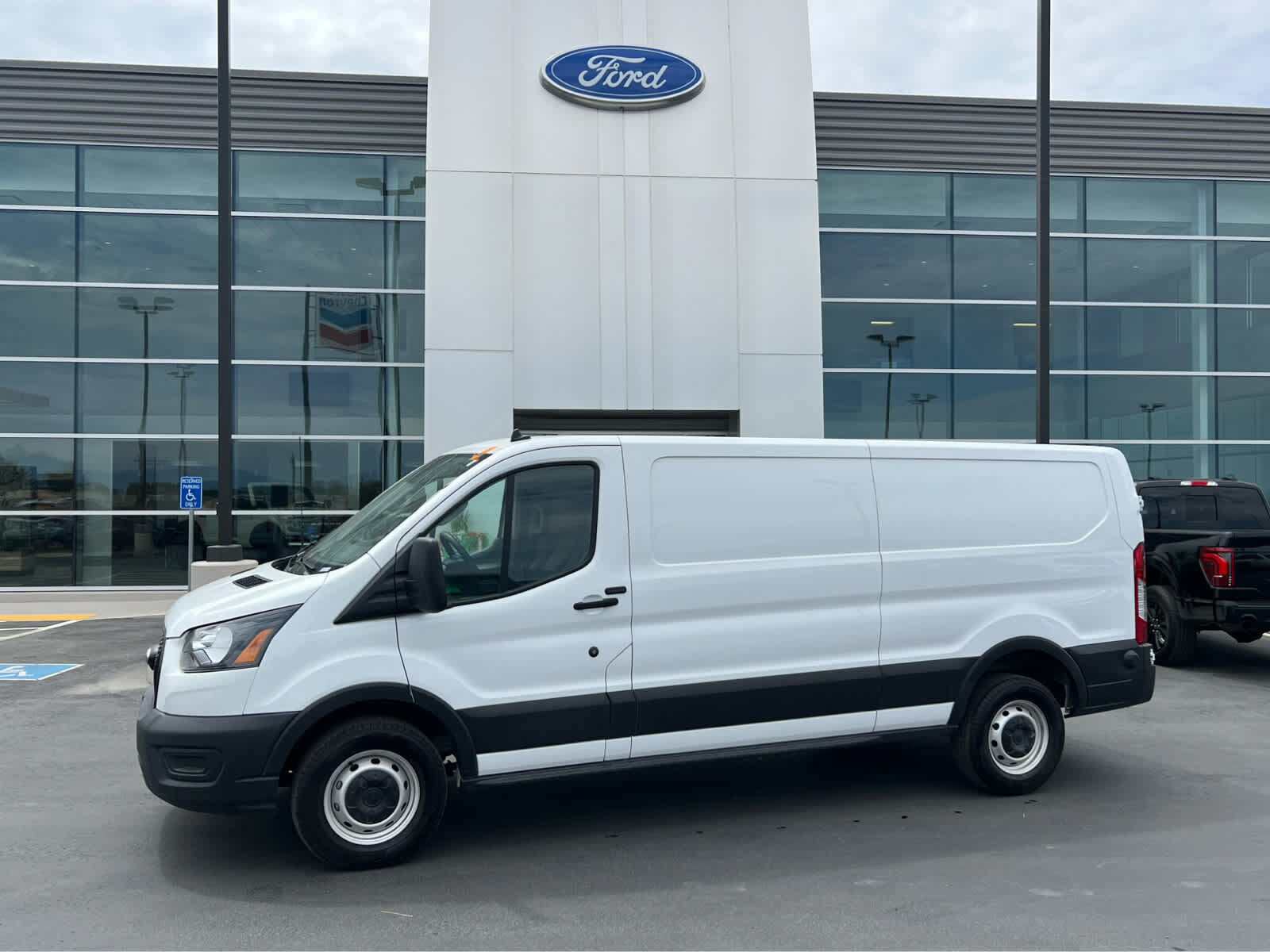 2024 FORD Transit