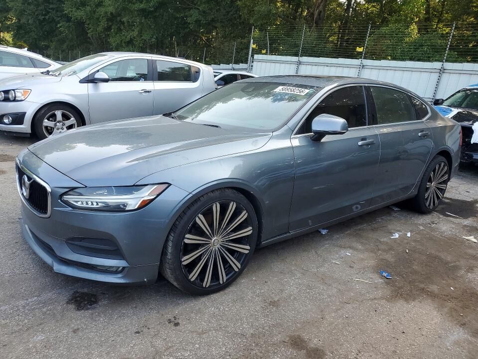 2018 VOLVO S90