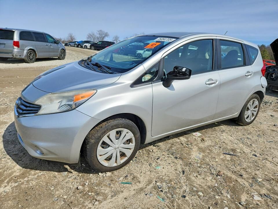 2015 NISSAN Versa