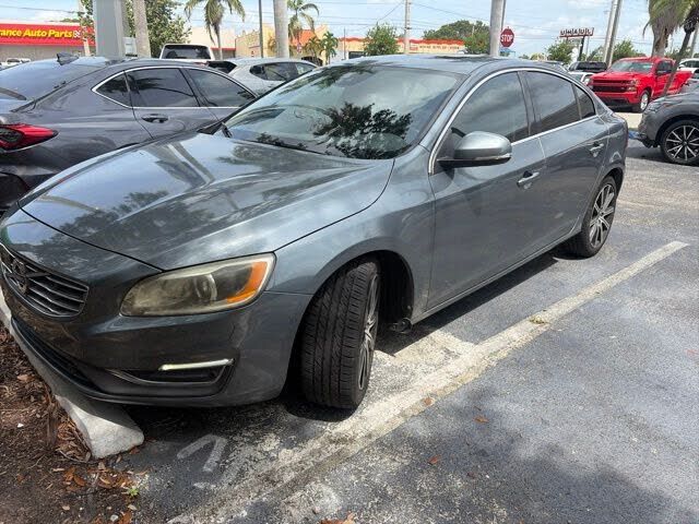 2016 VOLVO S60
