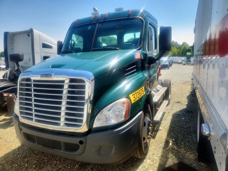2018 FREIGHTLINER Cascadia