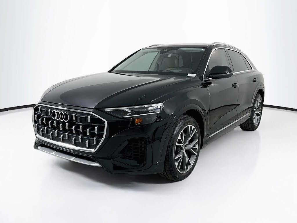 2024 AUDI Q8