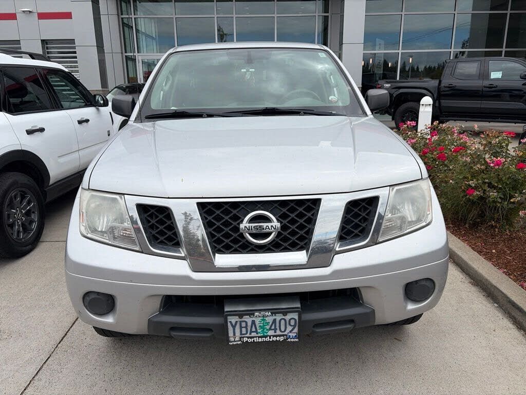 2012 NISSAN Frontier
