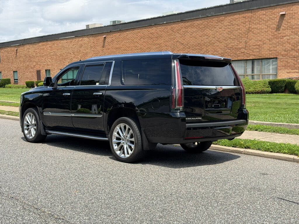2020 CADILLAC Escalade ESV