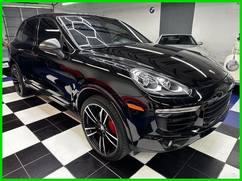 2017 PORSCHE Cayenne