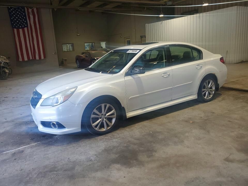 2013 SUBARU Legacy