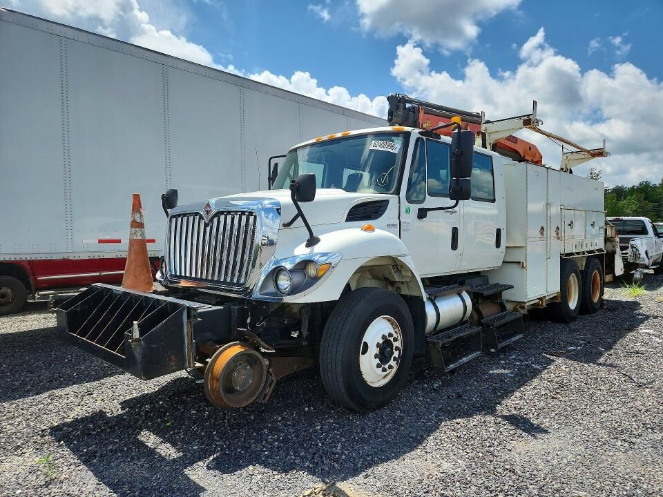 2010 INTERNATIONAL SF625