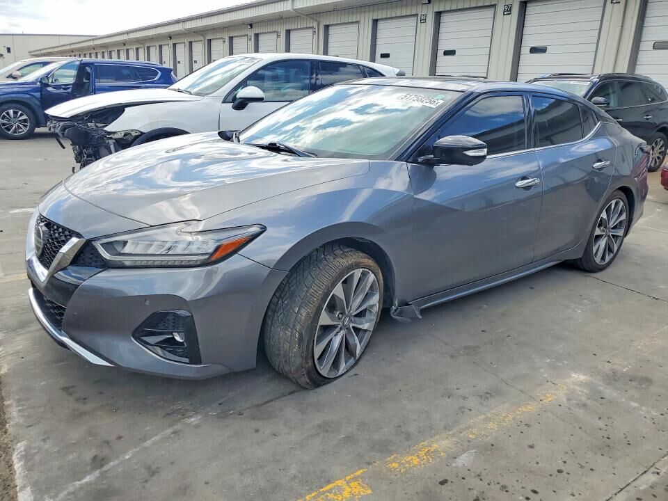 2022 NISSAN Maxima