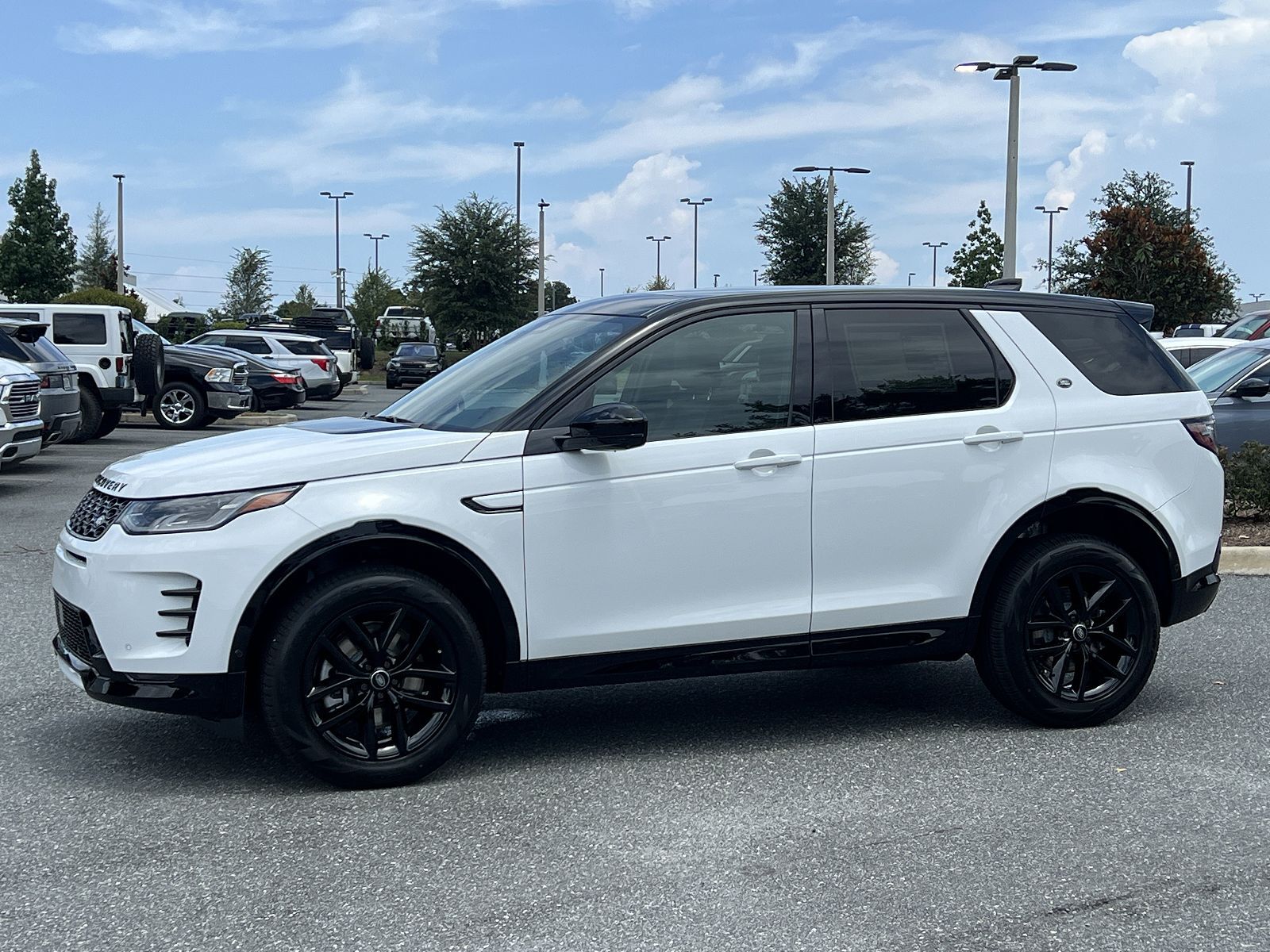 2026 LAND ROVER Discovery Sport