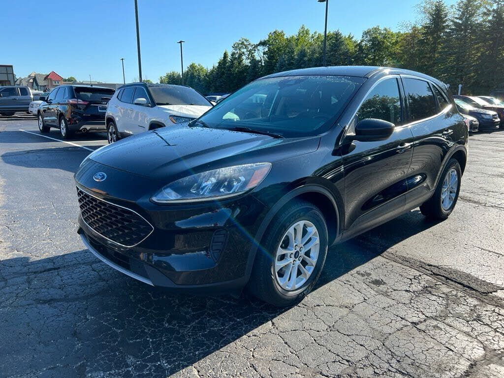 2020 FORD Escape