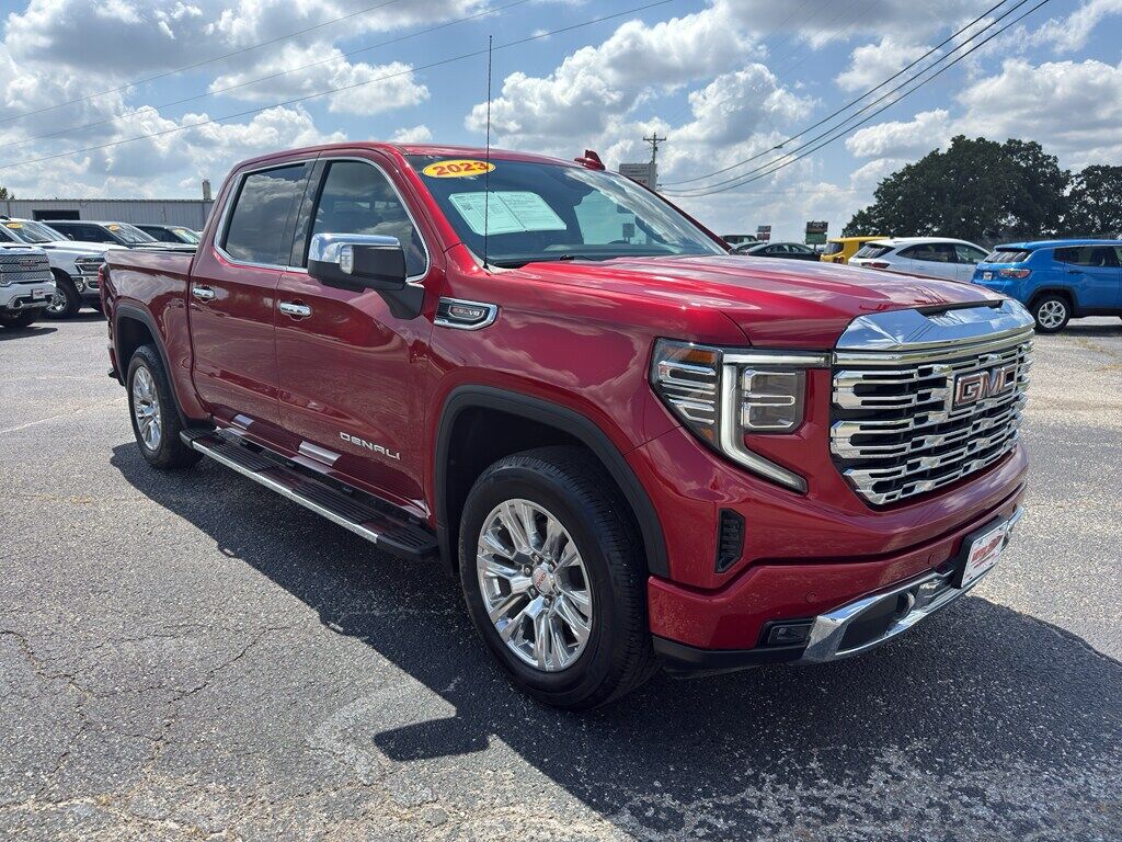 2023 GMC Sierra