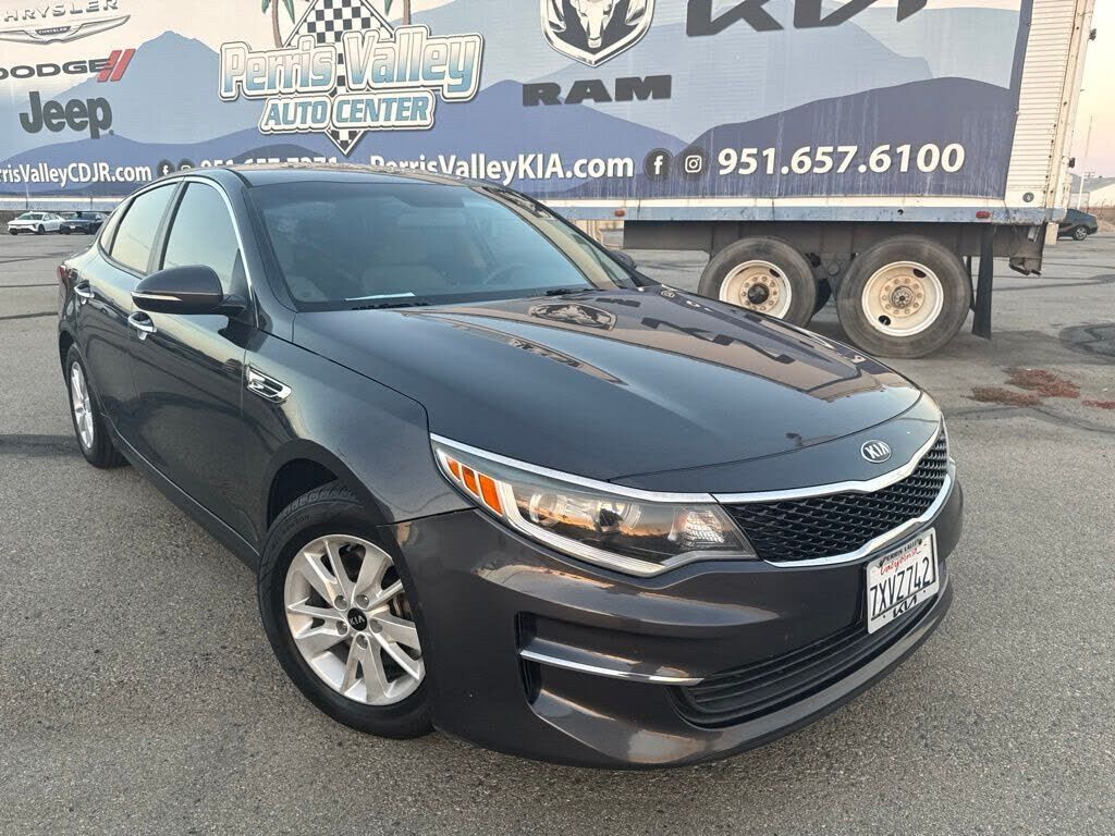 2017 KIA Optima