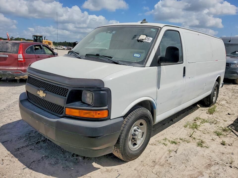 2017 CHEVROLET Express