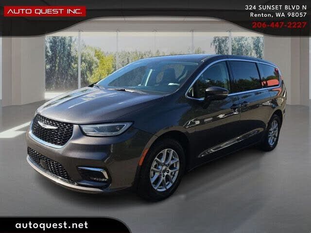 2023 CHRYSLER Pacifica