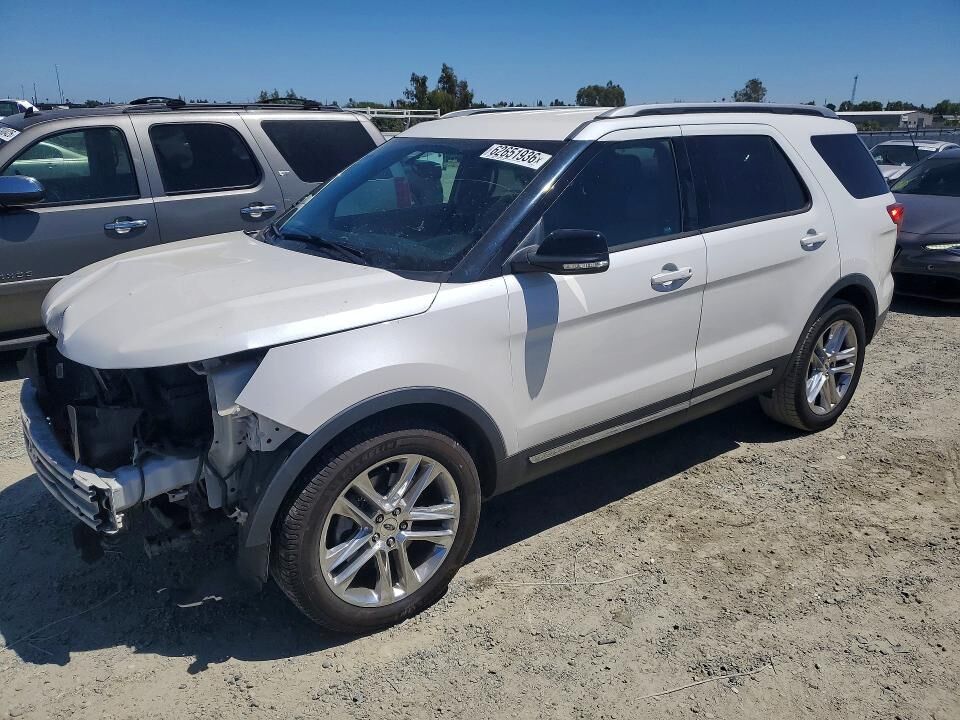 2016 FORD Explorer