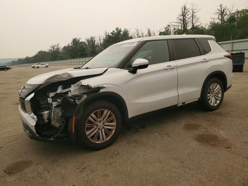 2022 MITSUBISHI Outlander