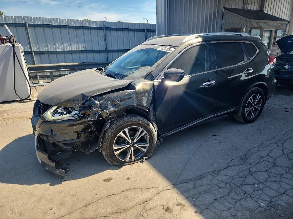 2017 NISSAN Rogue