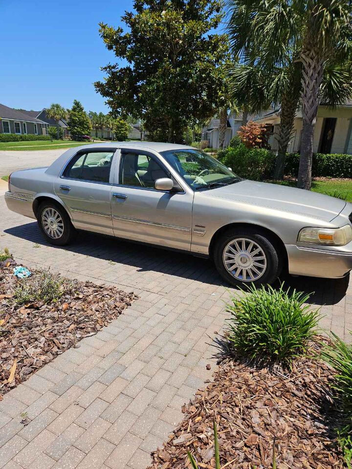 2009 MERCURY Grand Marquis