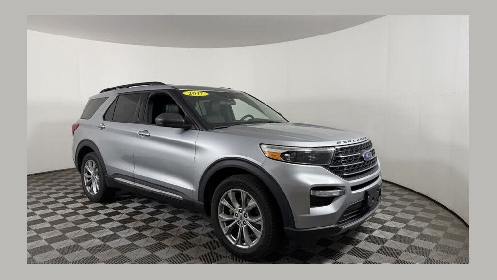 2020 FORD Explorer