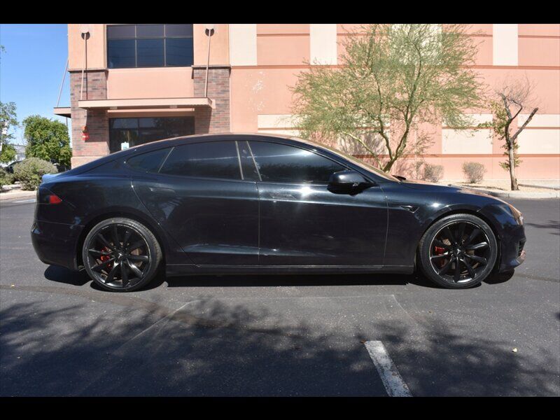 2017 TESLA Model S
