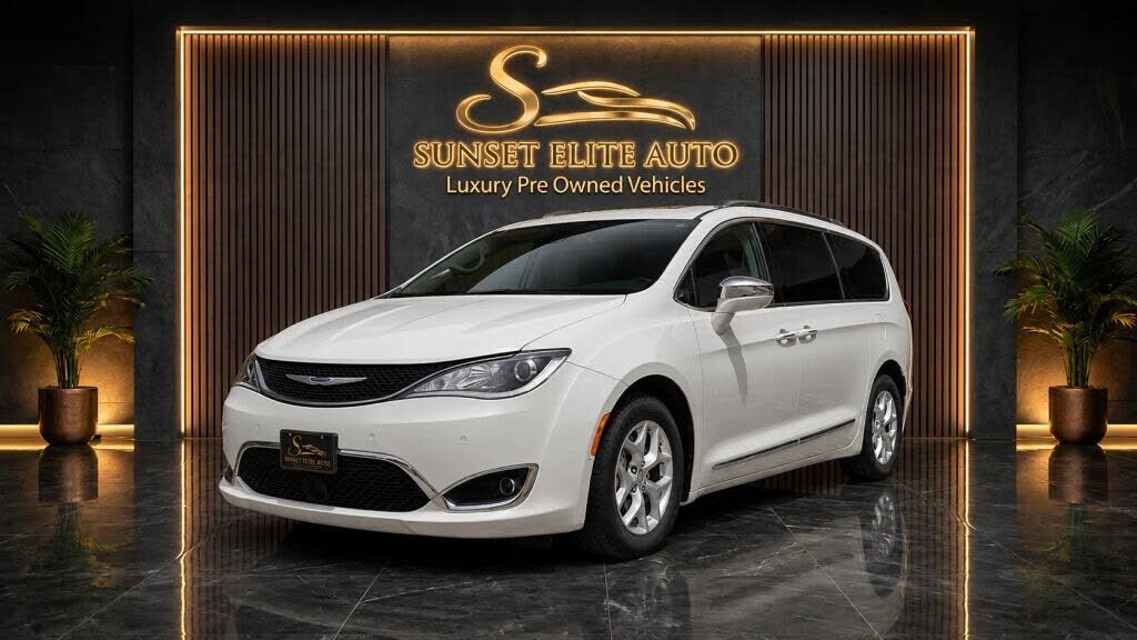2020 CHRYSLER Pacifica