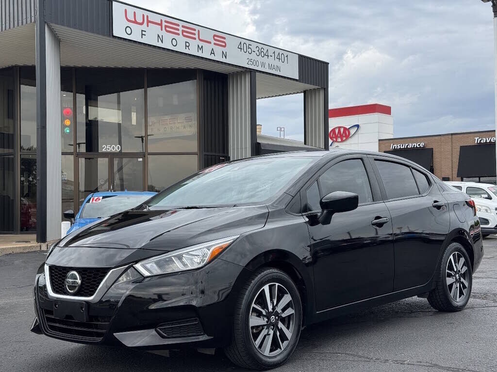 2022 NISSAN Versa