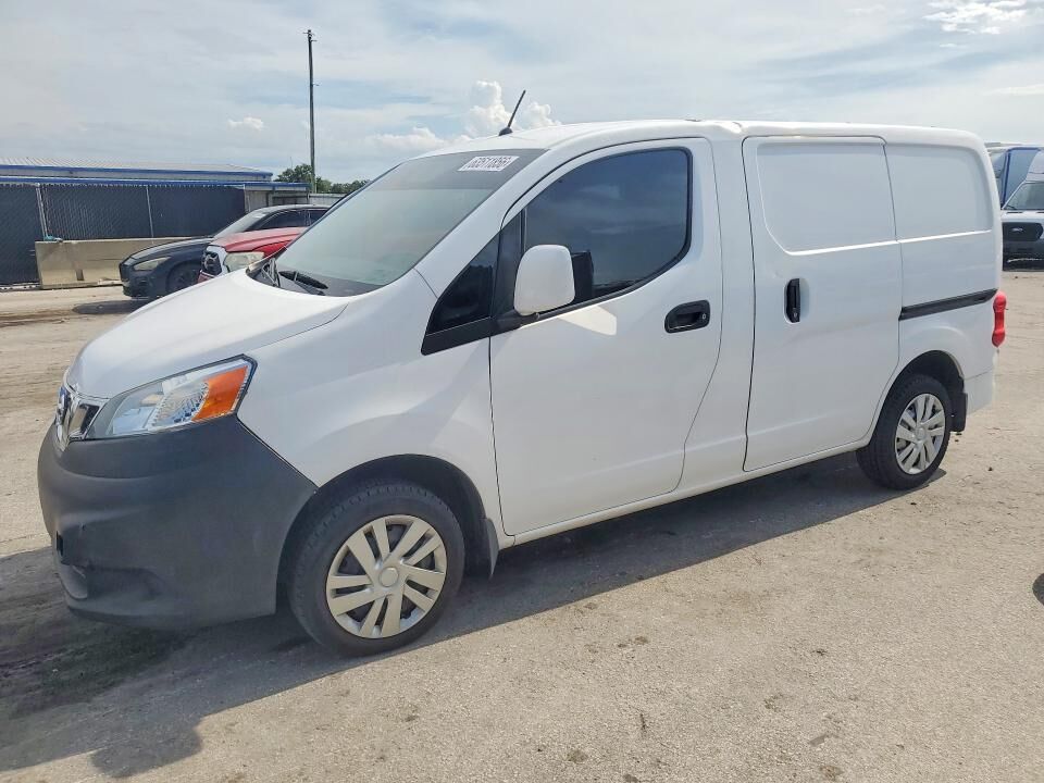 2017 NISSAN NV200