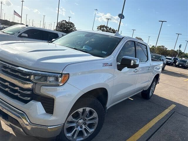 2024 CHEVROLET Silverado