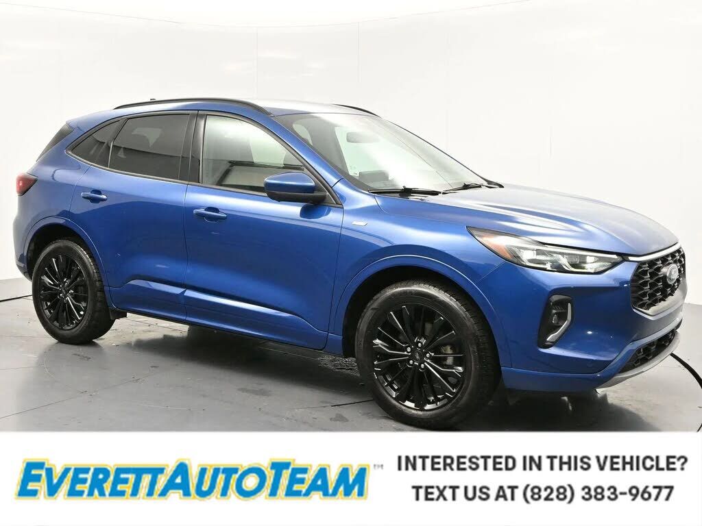 2023 FORD Escape