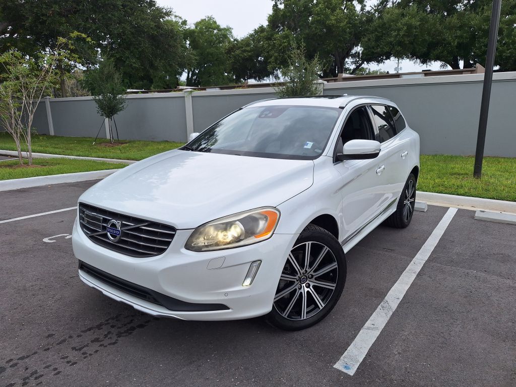 2015 VOLVO XC60