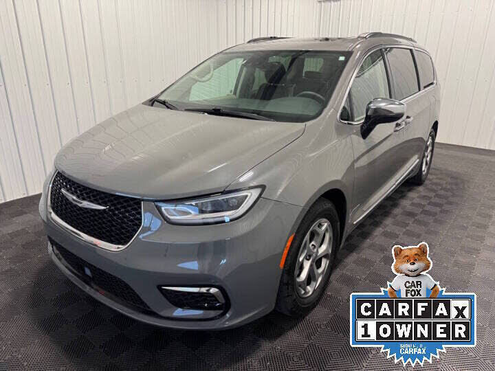 2023 CHRYSLER Pacifica