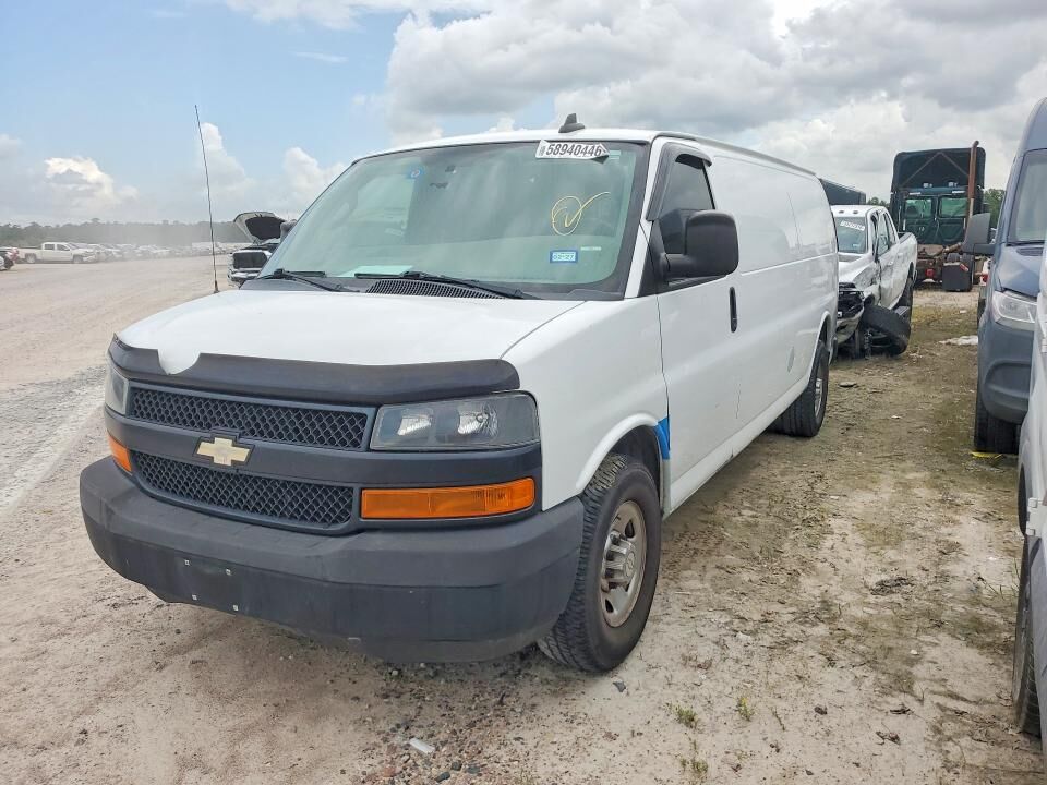 2018 CHEVROLET Express