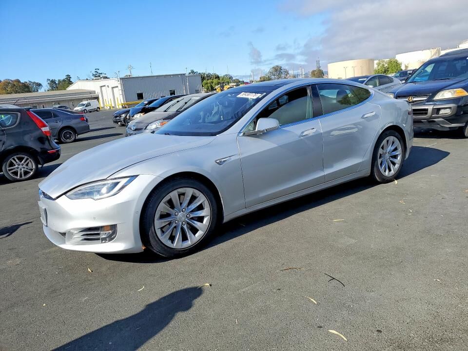2016 TESLA Model S