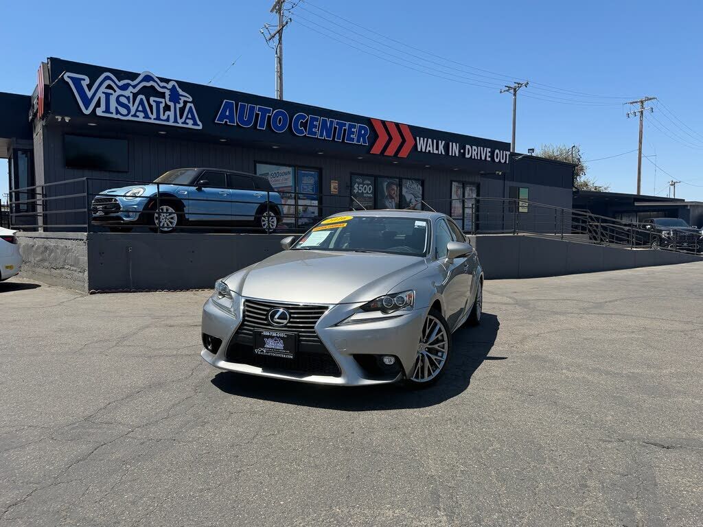 2016 LEXUS IS