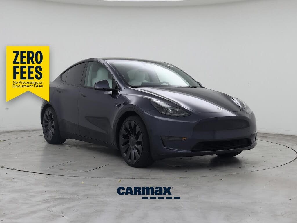2025 TESLA Model Y