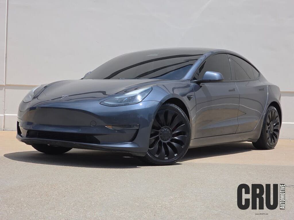 2022 TESLA Model 3