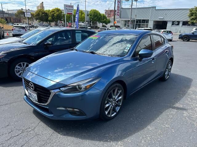 2018 MAZDA Mazda3
