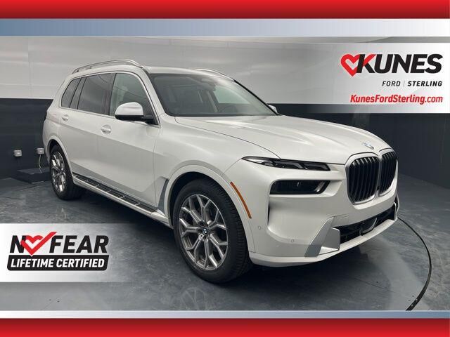 2023 BMW X7
