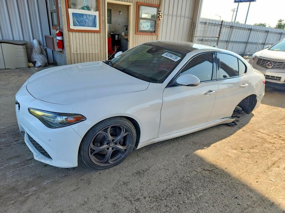 2017 ALFA ROMEO Giulia