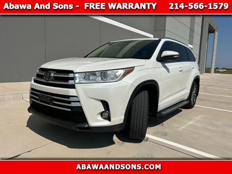 2017 TOYOTA Highlander