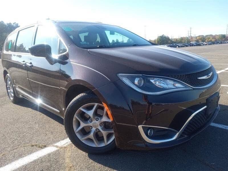 2017 CHRYSLER Pacifica