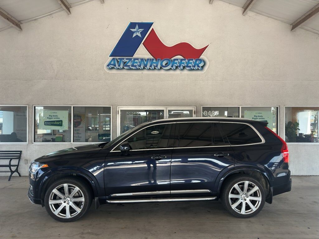 2017 VOLVO XC90