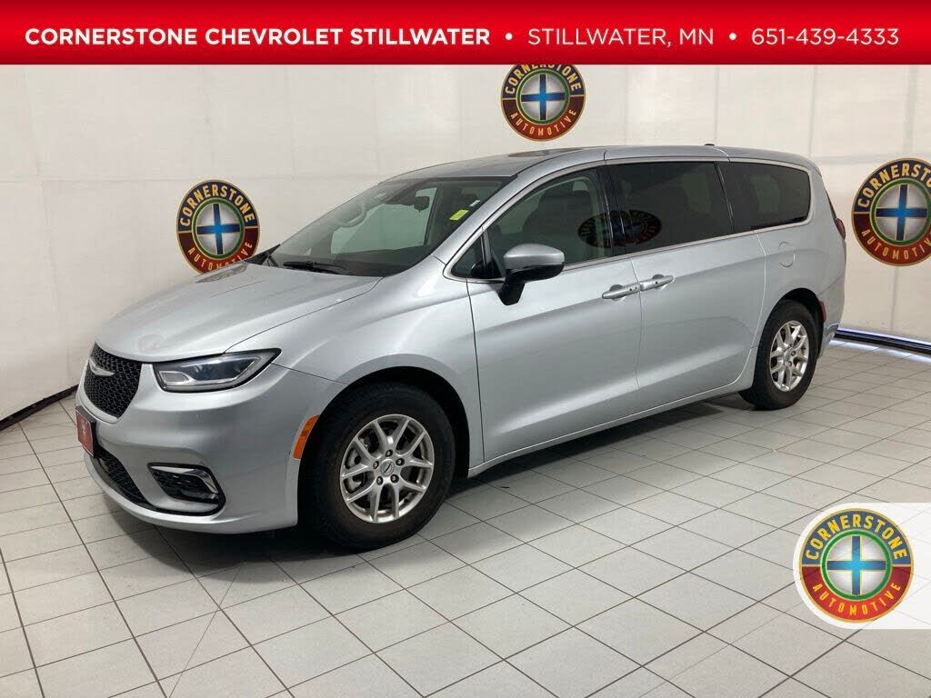 2023 CHRYSLER Pacifica