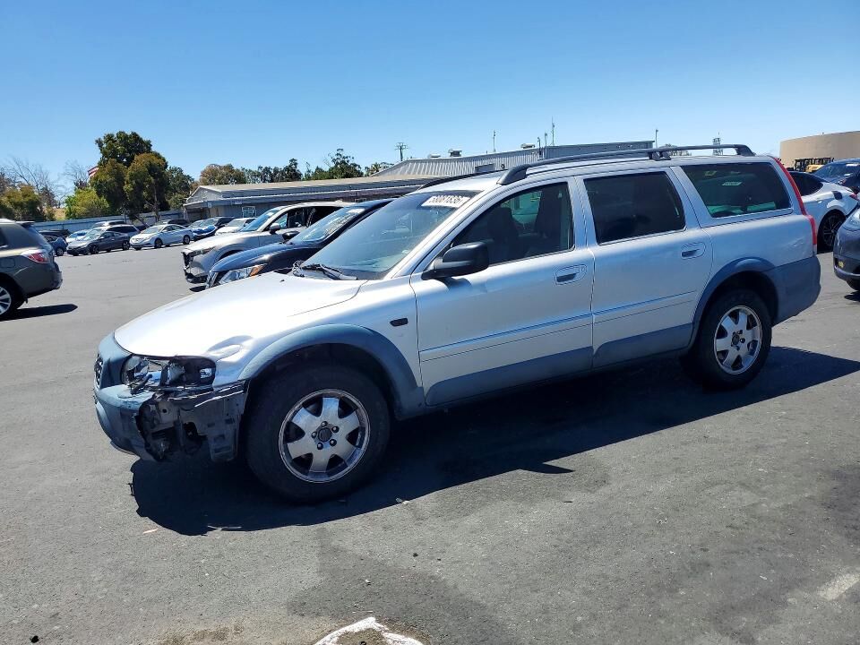 2003 VOLVO V70