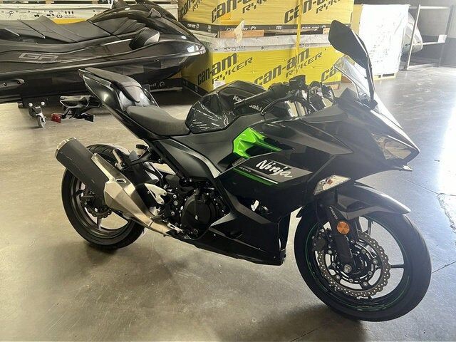 2023 KAWASAKI Ninja