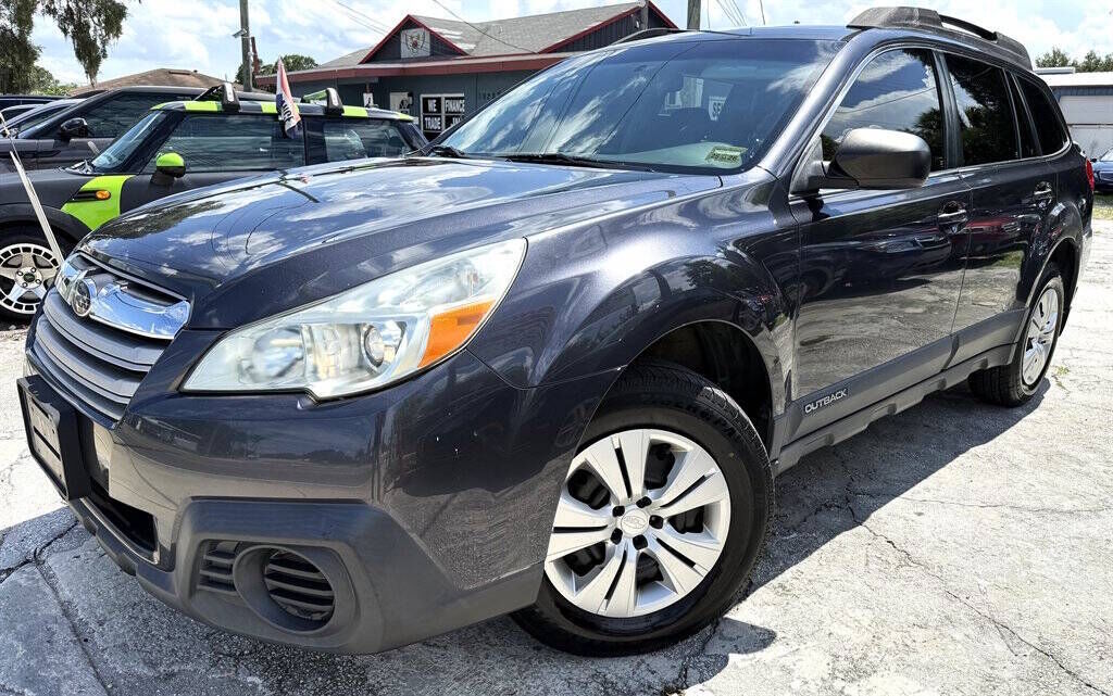 2013 SUBARU Outback